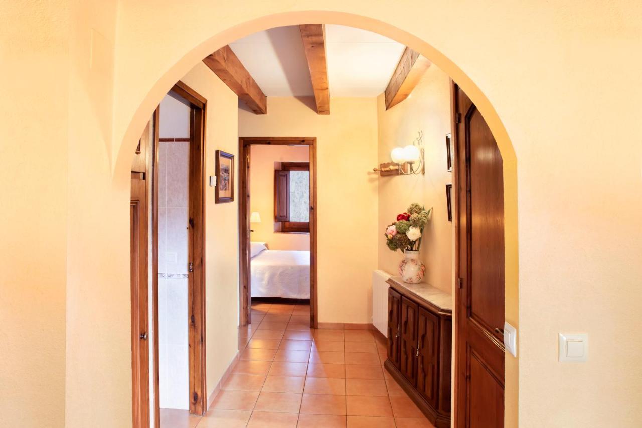 Allotjaments Placa Major-Grevol Santa Pau Εξωτερικό φωτογραφία