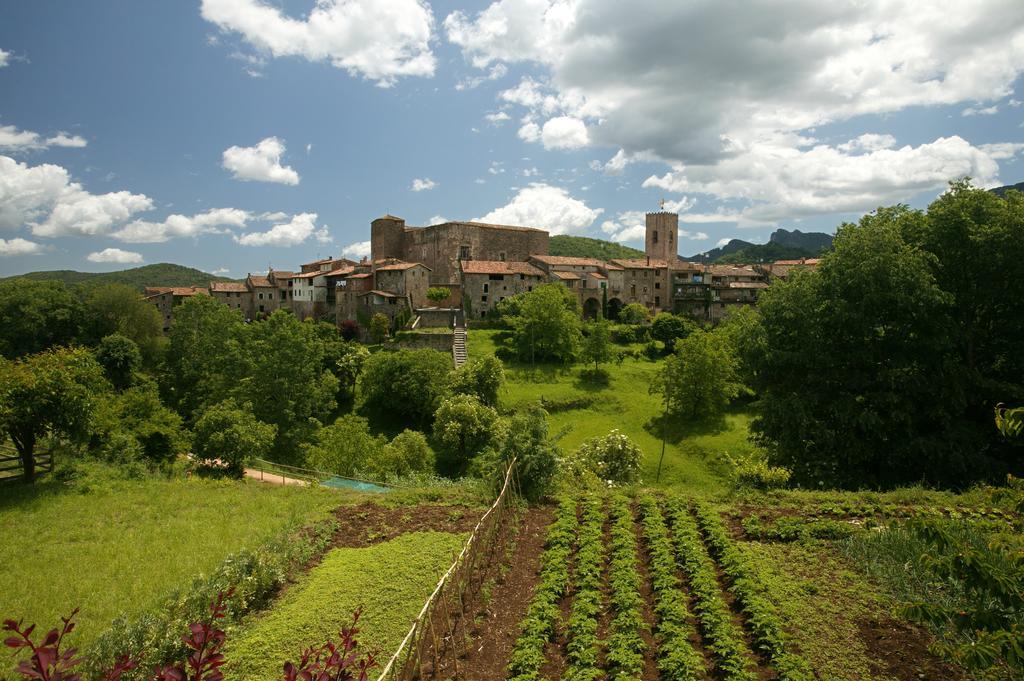 Allotjaments Placa Major-Grevol Santa Pau Εξωτερικό φωτογραφία