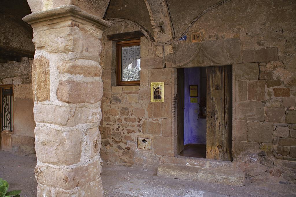 Allotjaments Placa Major-Grevol Santa Pau Δωμάτιο φωτογραφία